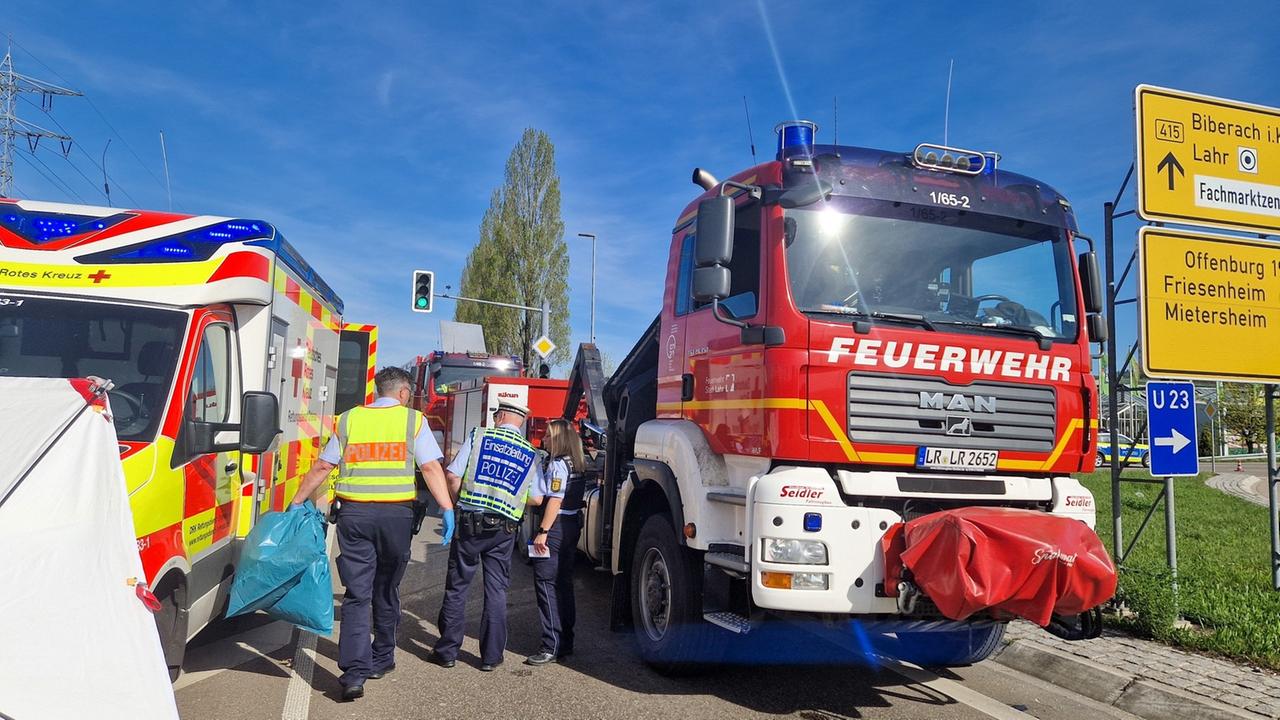 Tragic Accident in Lahr: Truck Kills Two Pedestrians, Driver Released